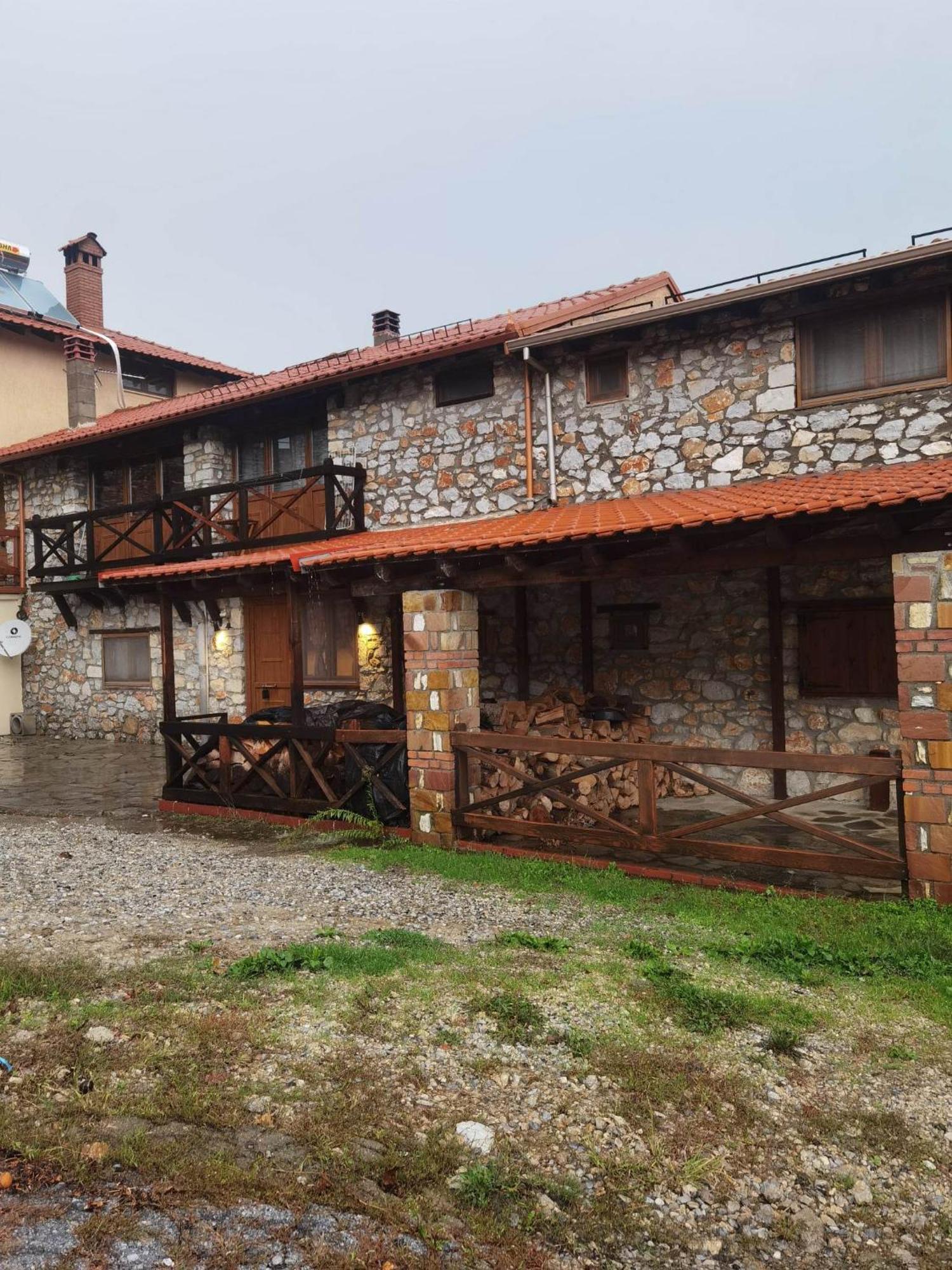 Traditional Stone Cottage In Palio Elatohori Exterior photo